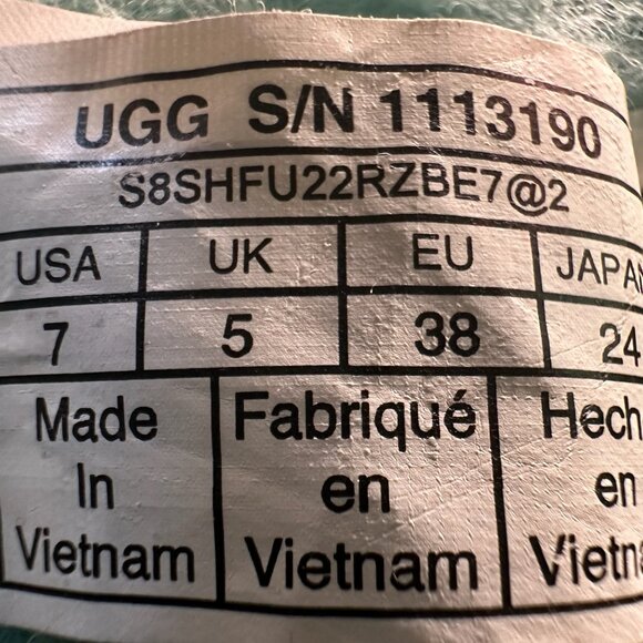 UGG Classic Clear Mini rain boots in the "Tide Pool" color Size 7 Womens - Picture 9 of 10